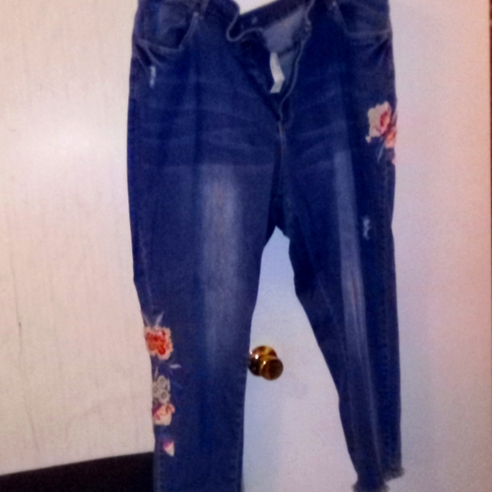 Avenue denim jeans size 30